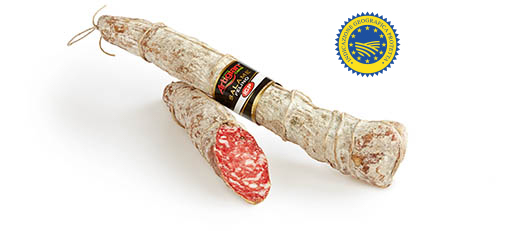 Interi-ridimensionati_0000_salame.felino_intero Salame Felino IGP intero: l'eccellenza della tradizione salumiera di Parma - Artigian Carni a Felino